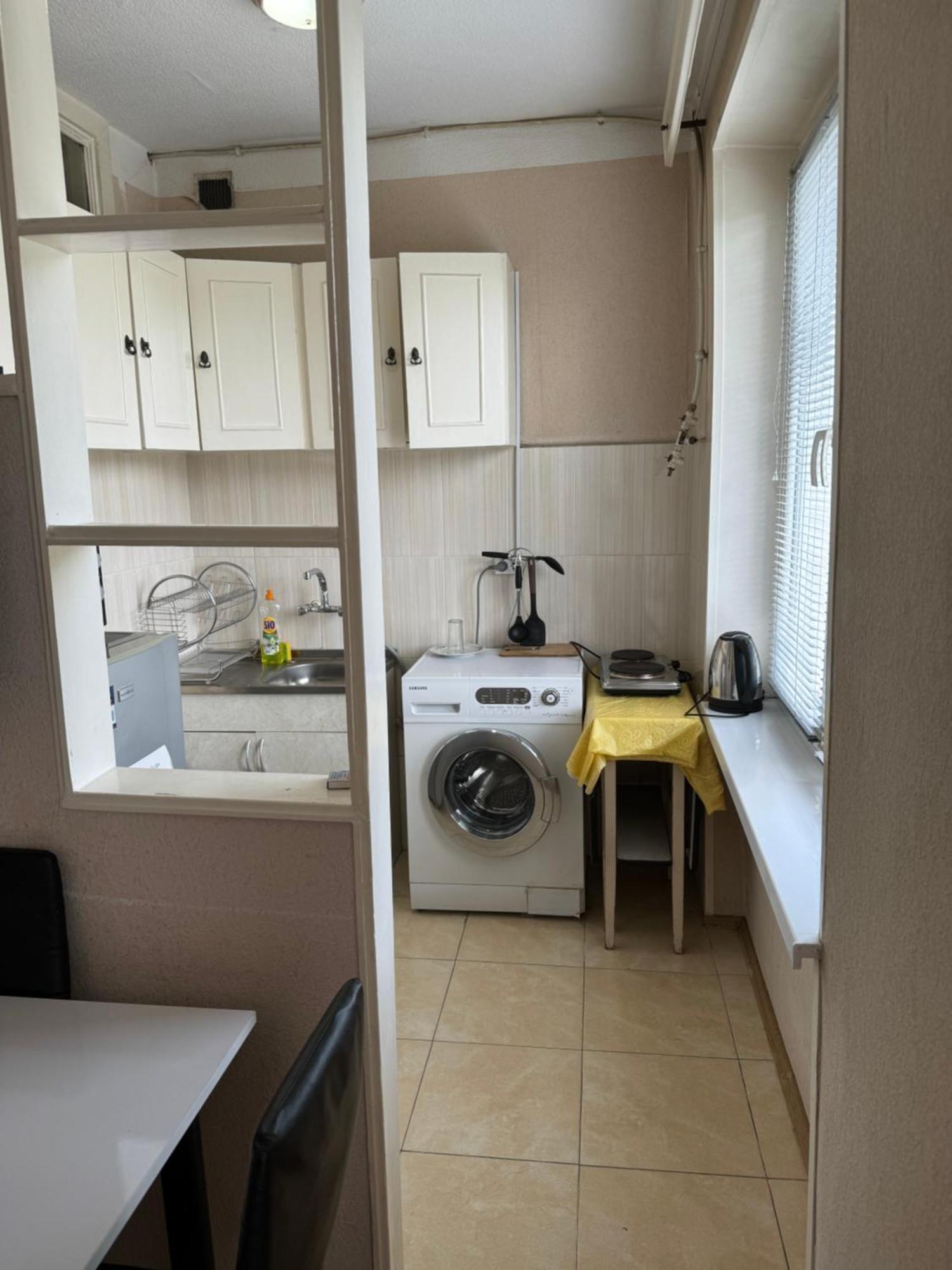 Cozy Apartment With Balcony Tbilisi Exterior photo